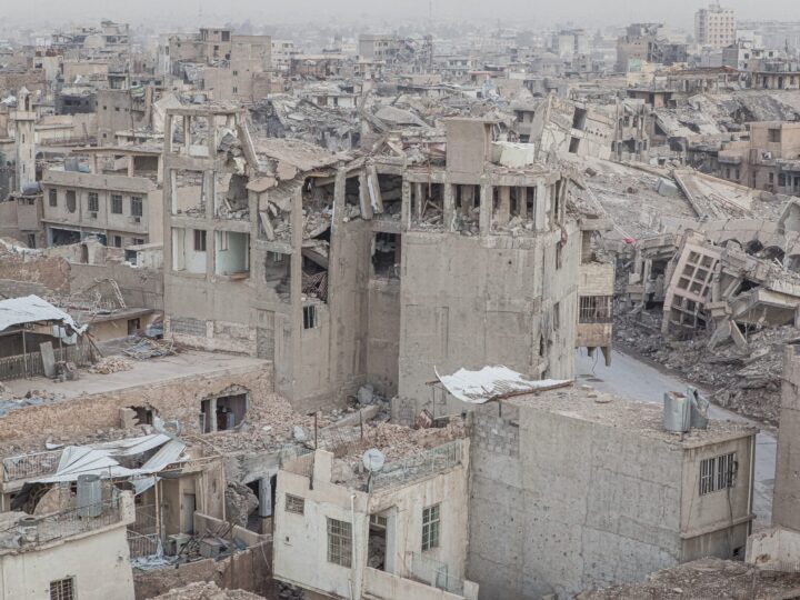The Struggle for the City: Urban Recovery and Dispossession in Mosul and Damascus